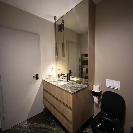 Luxury Ultracentral *